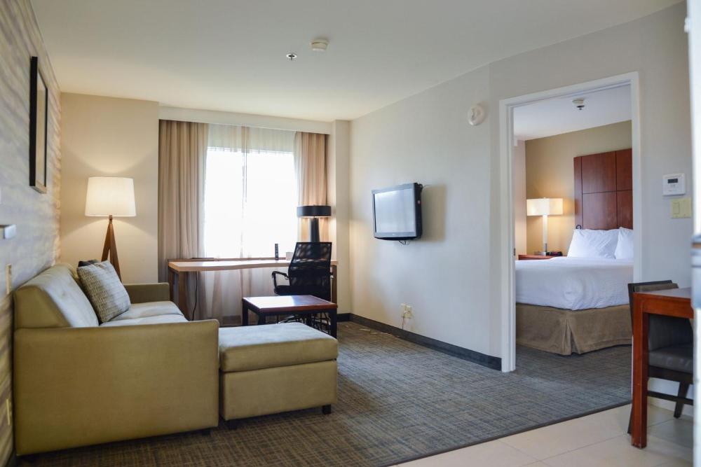 One-Bedroom Queen Suite with Sofa Bed interior